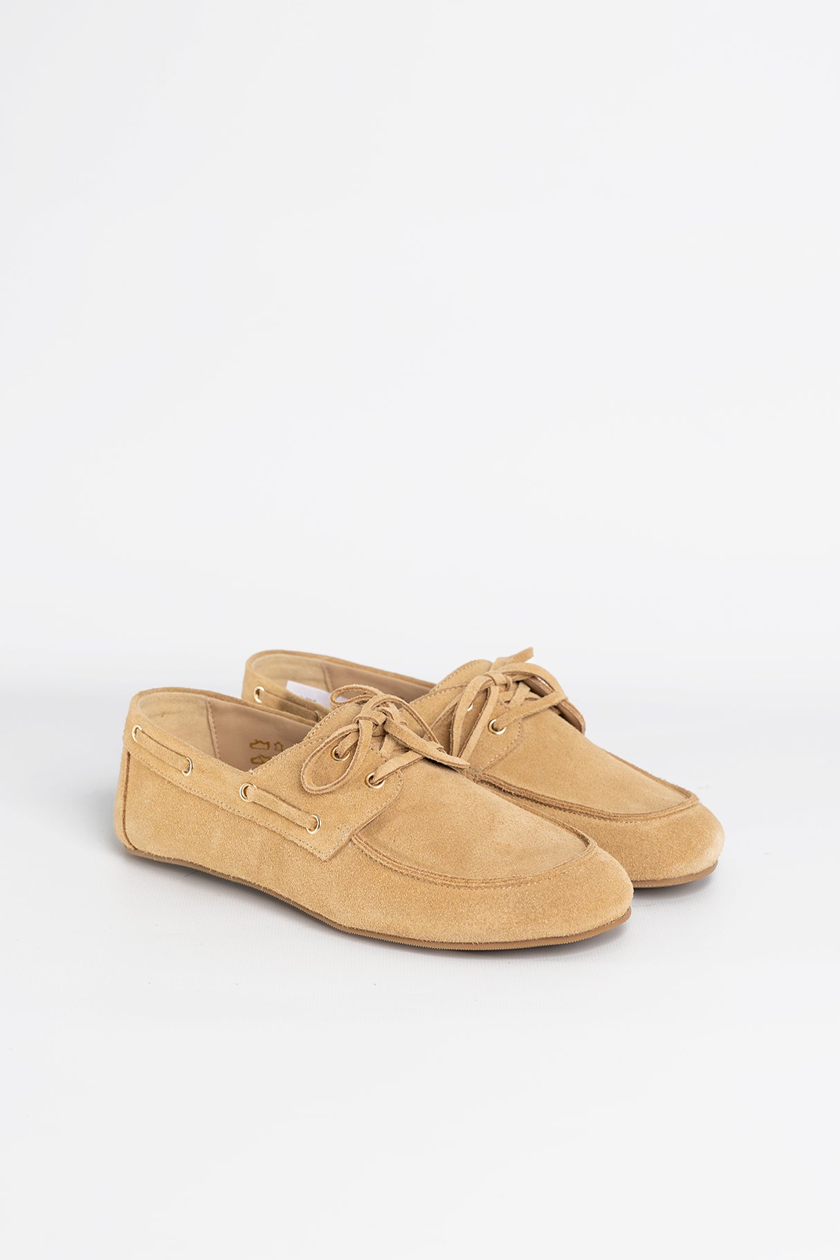 YLIOS VELVET LION