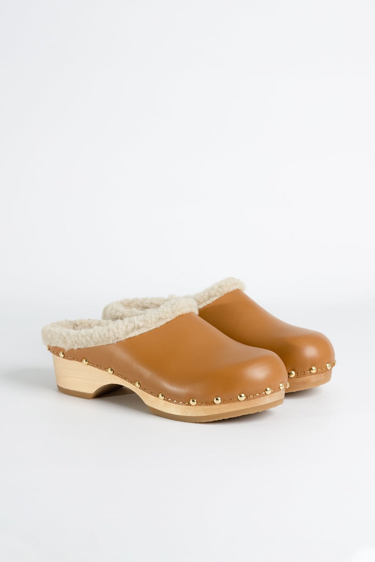 YCE FUR NATUREL VEGETAL CAMEL